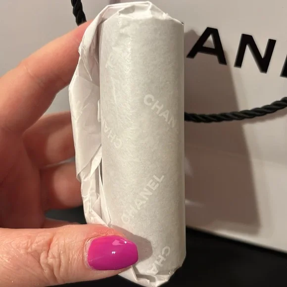 Chanel Les Pinceaux de retractable kabuki brush No 108